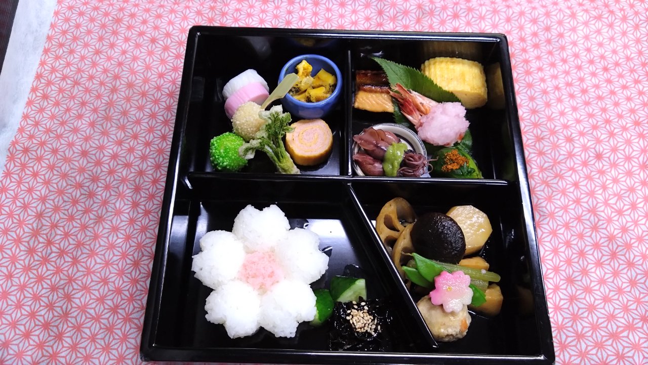 【骨董品】黒上塗花見弁当 骨董品】黒上塗花見弁当